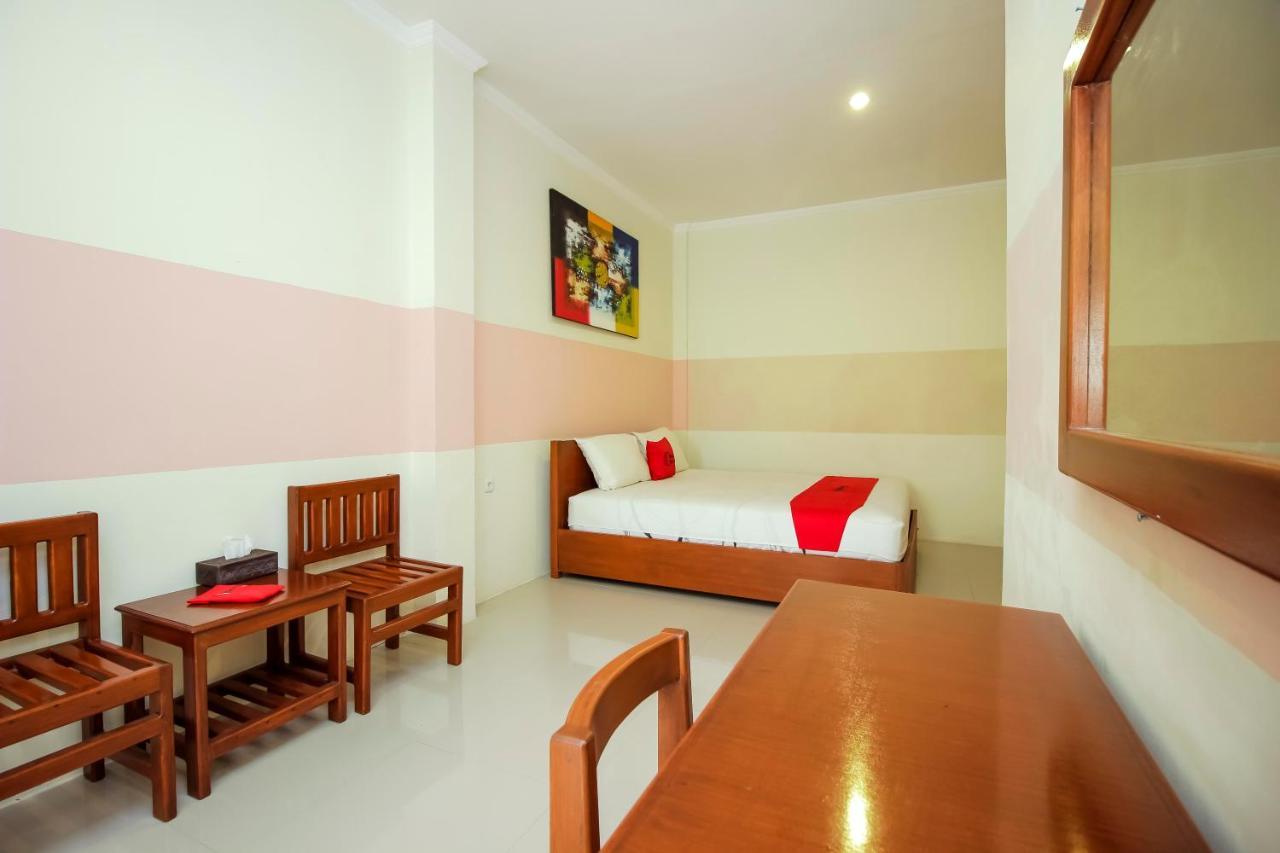 Reddoorz Near Jalan Jendral Sudirman Manado Hotel Ngoại thất bức ảnh