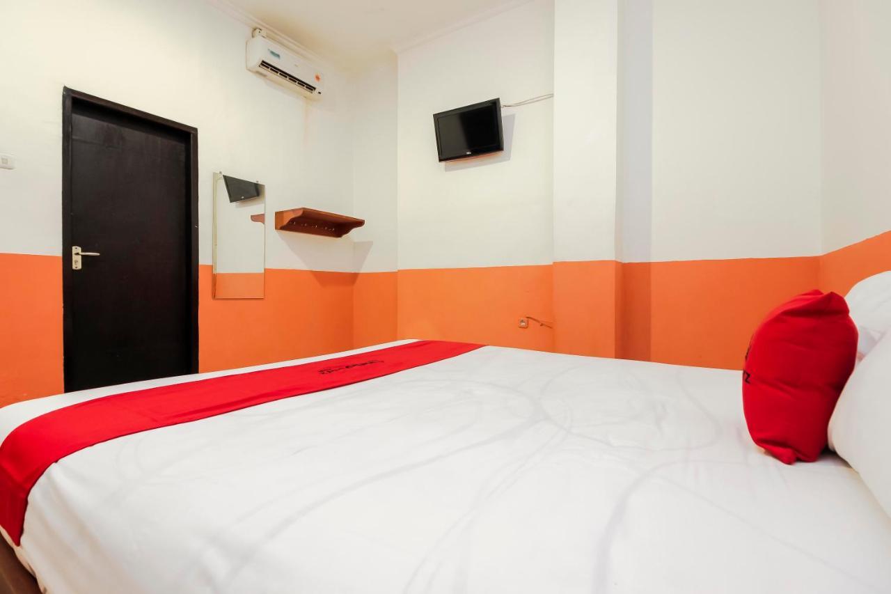 Reddoorz Near Jalan Jendral Sudirman Manado Hotel Ngoại thất bức ảnh