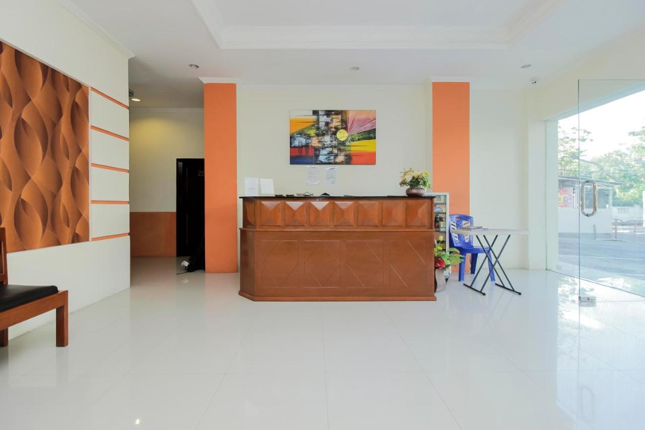 Reddoorz Near Jalan Jendral Sudirman Manado Hotel Ngoại thất bức ảnh