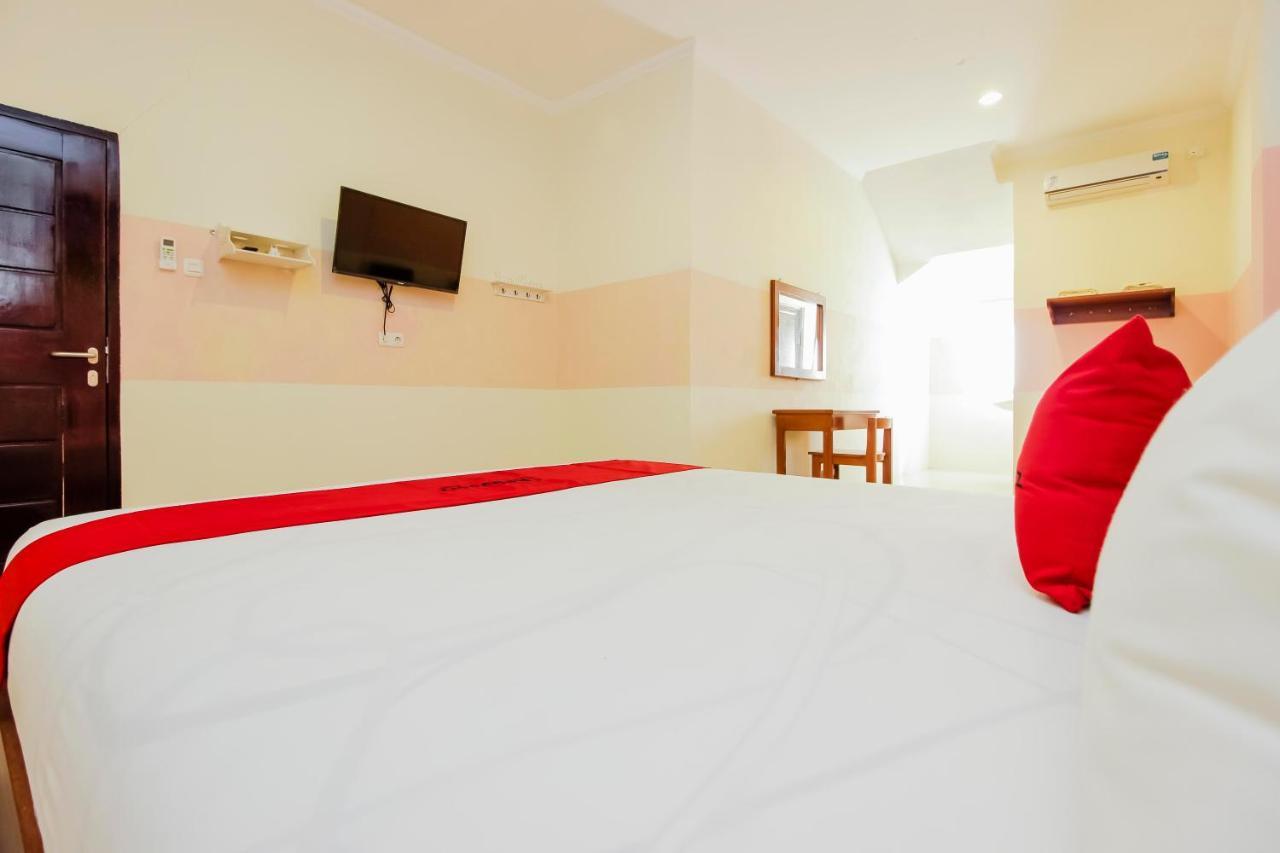 Reddoorz Near Jalan Jendral Sudirman Manado Hotel Ngoại thất bức ảnh
